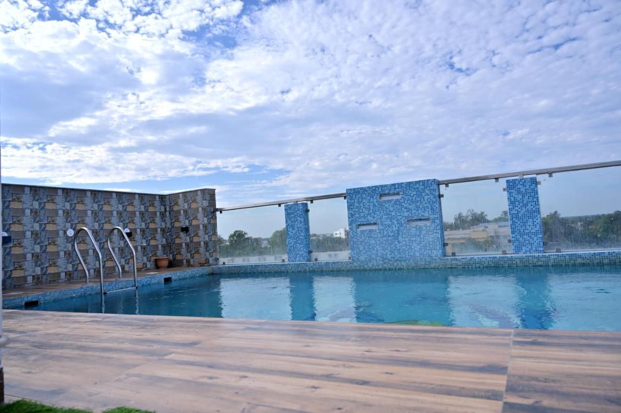Hotel Silver Land New Digha With Rooftop Pool ภายนอก รูปภาพ