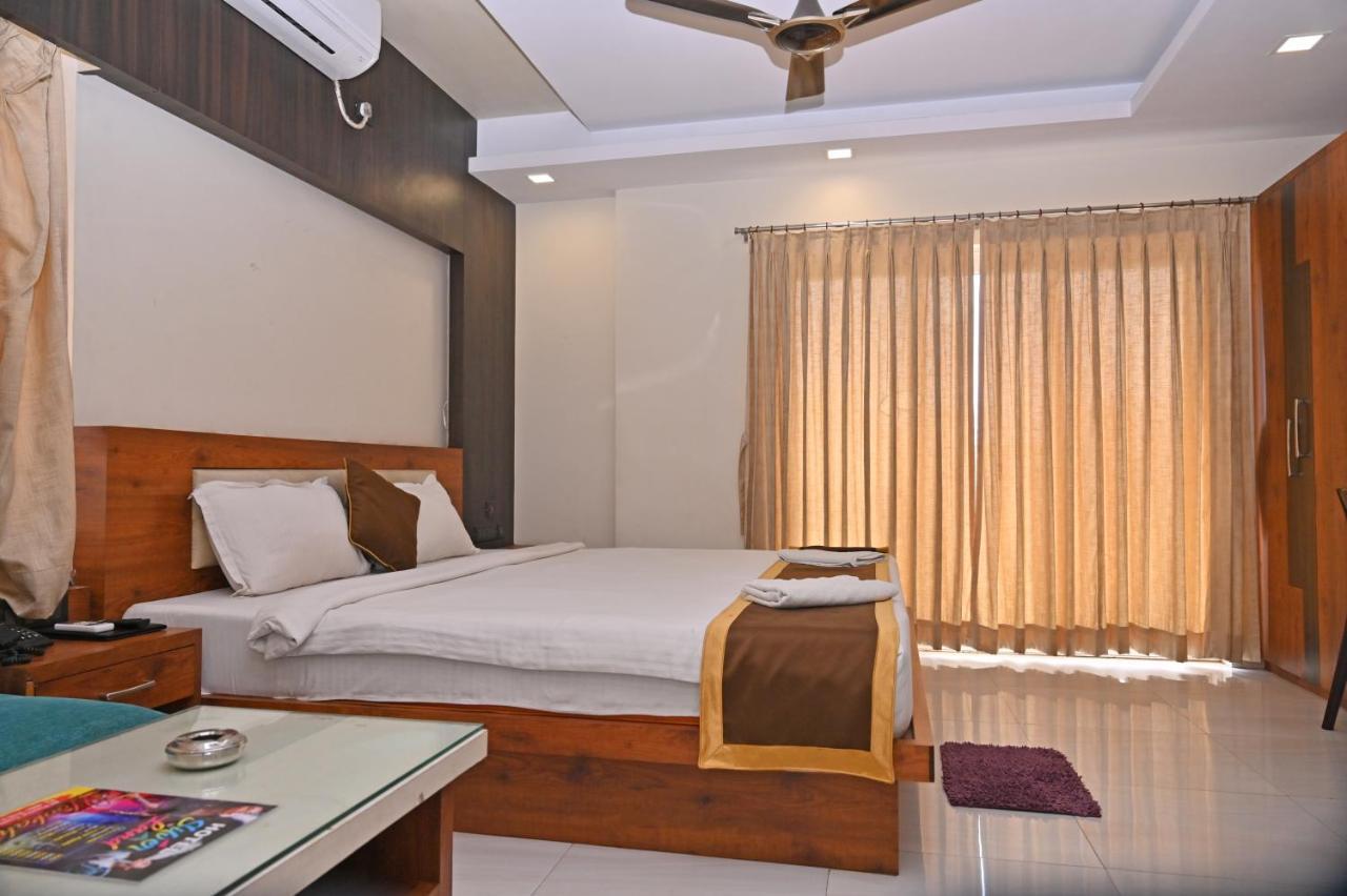 Hotel Silver Land New Digha With Rooftop Pool ภายนอก รูปภาพ