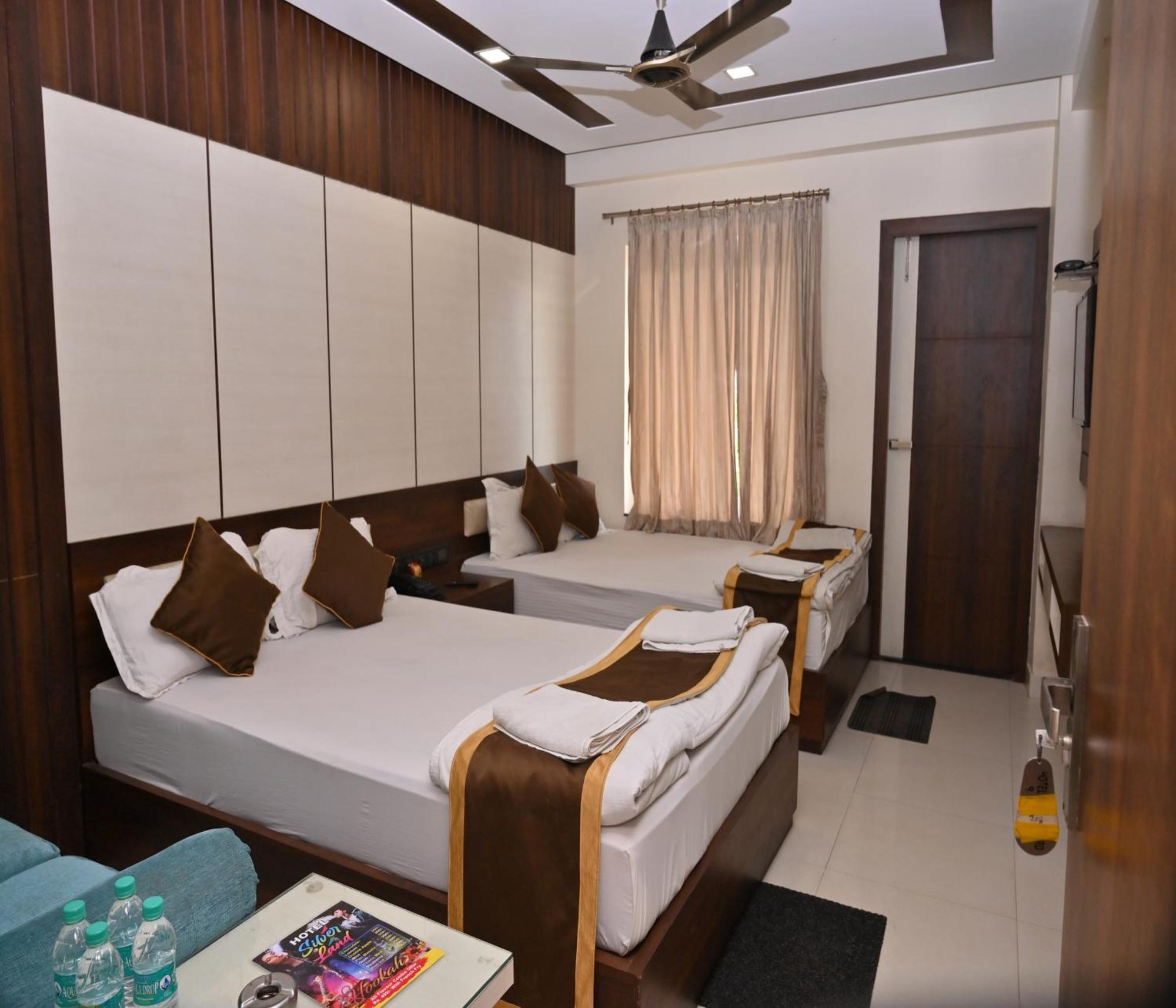 Hotel Silver Land New Digha With Rooftop Pool ภายนอก รูปภาพ