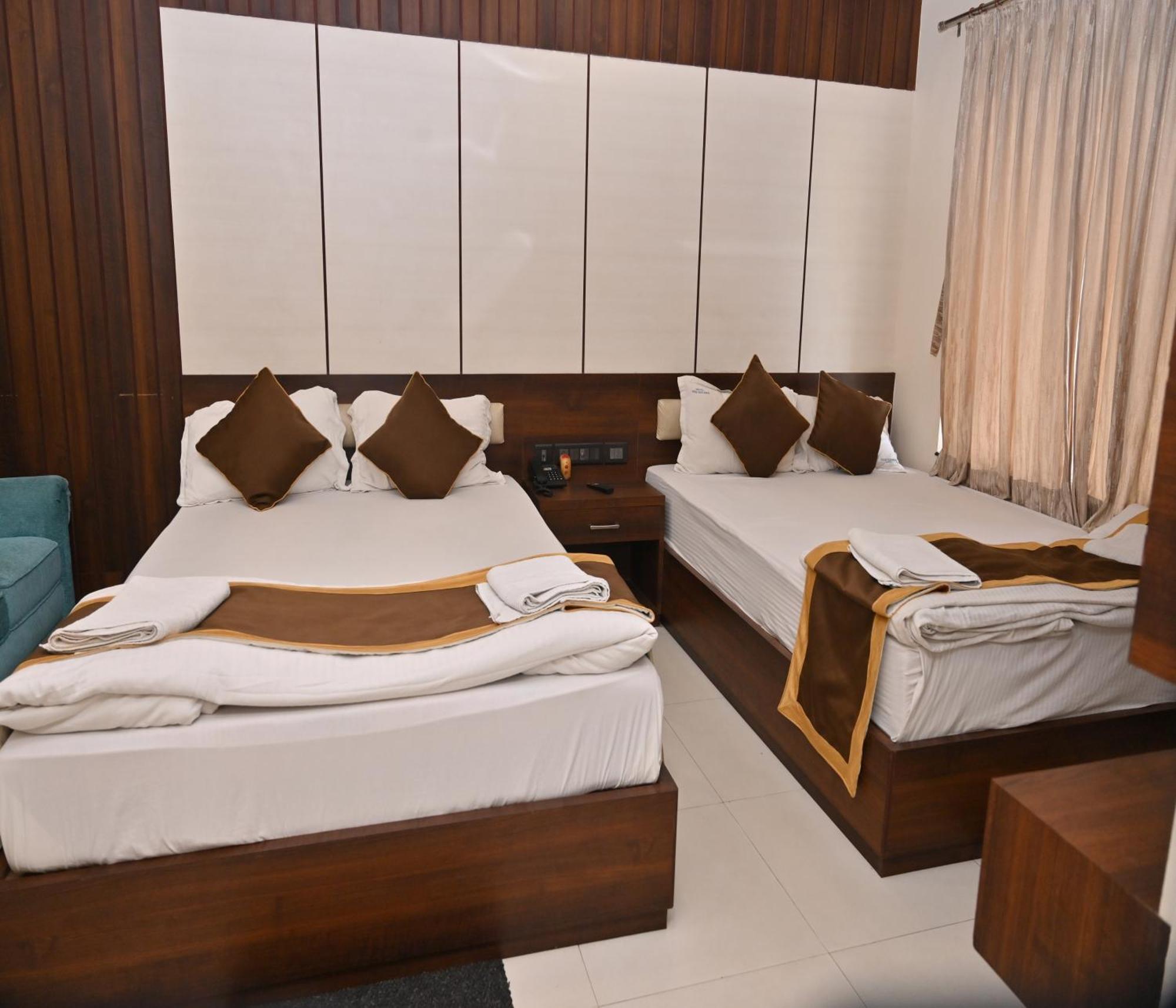 Hotel Silver Land New Digha With Rooftop Pool ภายนอก รูปภาพ