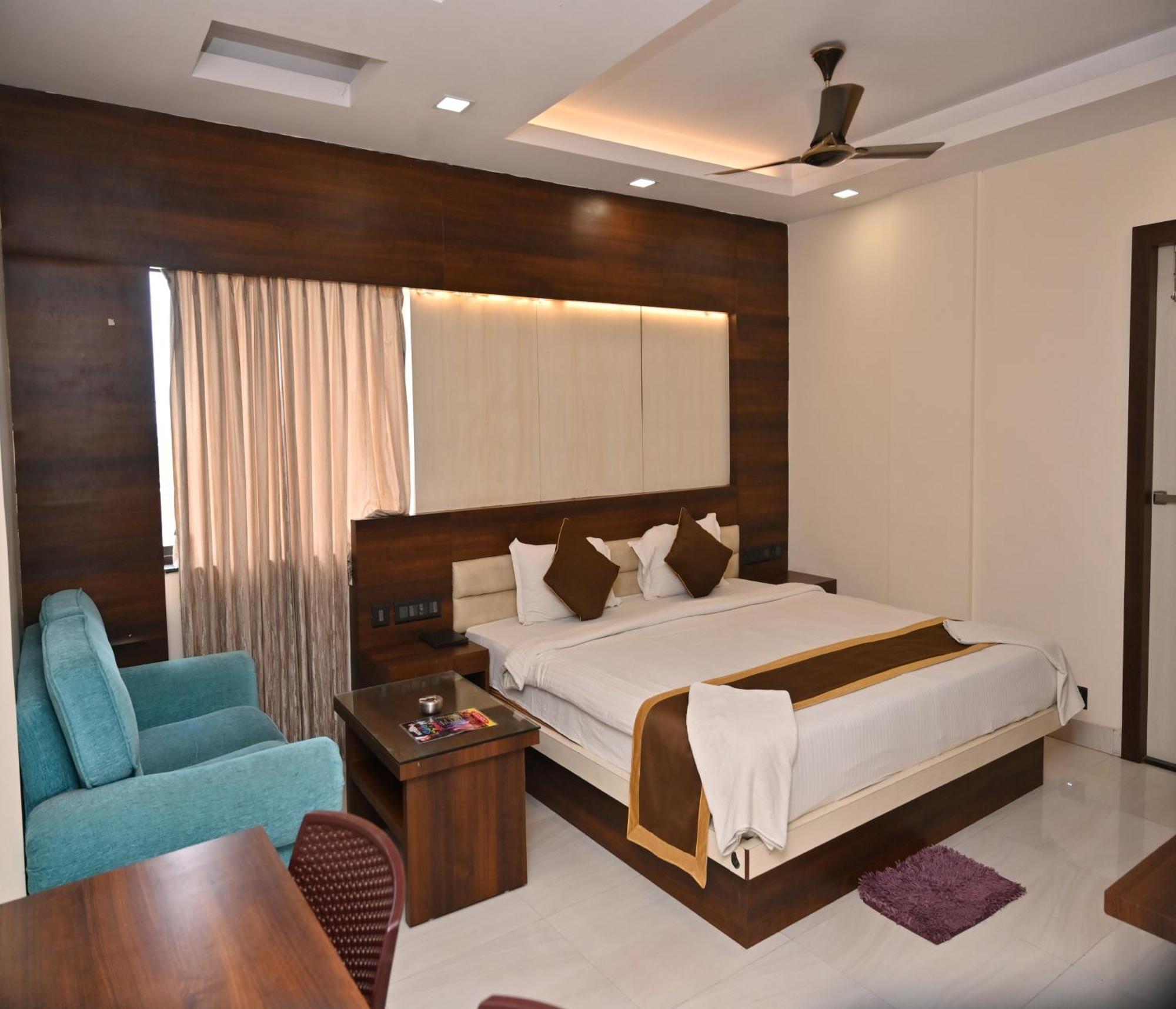 Hotel Silver Land New Digha With Rooftop Pool ภายนอก รูปภาพ